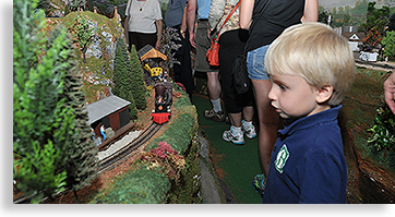 Misty Mountain Model Railroad and the amazement of children